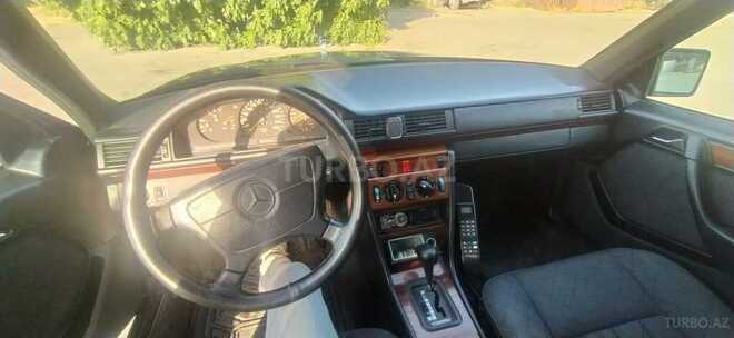 Mercedes E 280 1994, 396,000 km - 2.8 l - Bakı