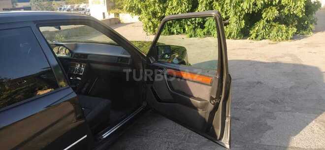 Mercedes E 280 1994, 396,000 km - 2.8 l - Bakı