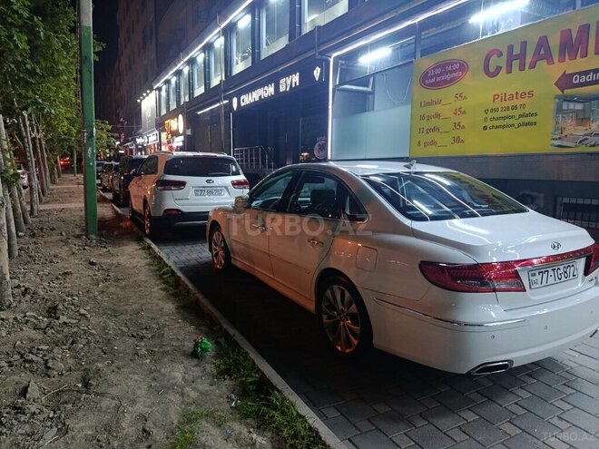 Hyundai Grandeur 2010, 246,000 km - 2.4 l - Bakı