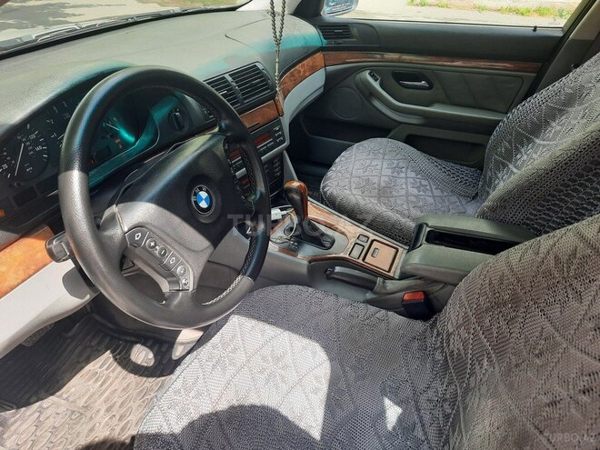 BMW 520 2002, 270,000 km - 2.2 l - Bakı