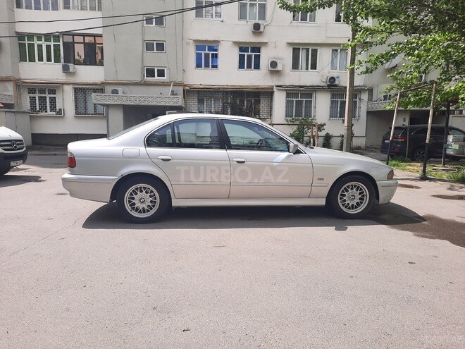 BMW 520 2002, 270,000 km - 2.2 l - Bakı