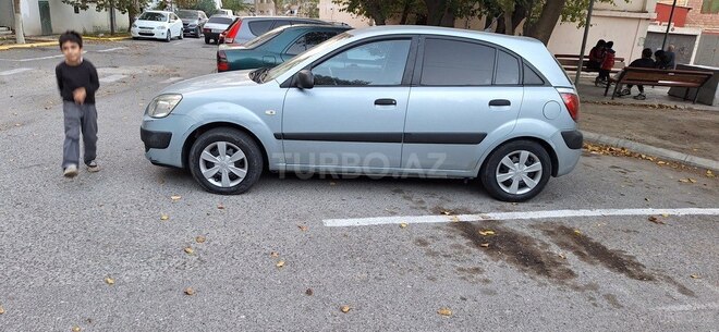 Kia Rio 2005, 450,000 km - 1.5 l - Sumqayıt