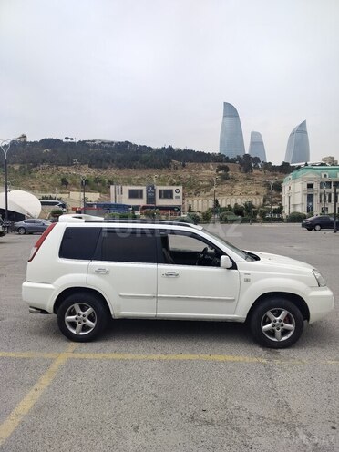 Nissan X-Trail 2001, 215,000 km - 2.0 l - Bakı