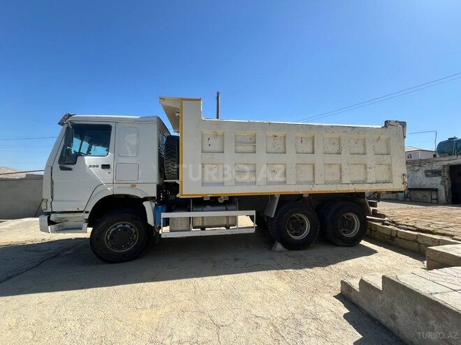 HOWO Sinotruk 2011, 400,000 km - 9.5 l - Bakı