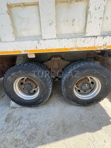 HOWO Sinotruk 2011, 400,000 km - 9.5 l - Bakı