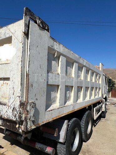 HOWO Sinotruk 2011, 400,000 km - 9.5 l - Bakı