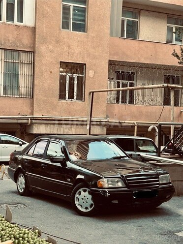 Mercedes C 180-1