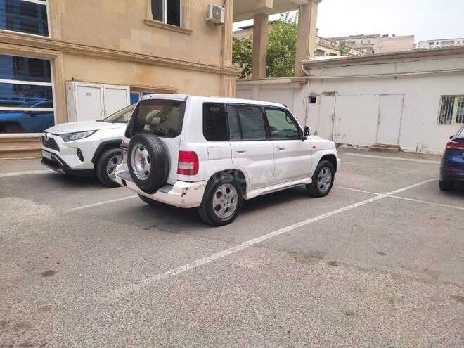 Mitsubishi Pajero io 2000, 415,000 km - 2.0 l - Bakı