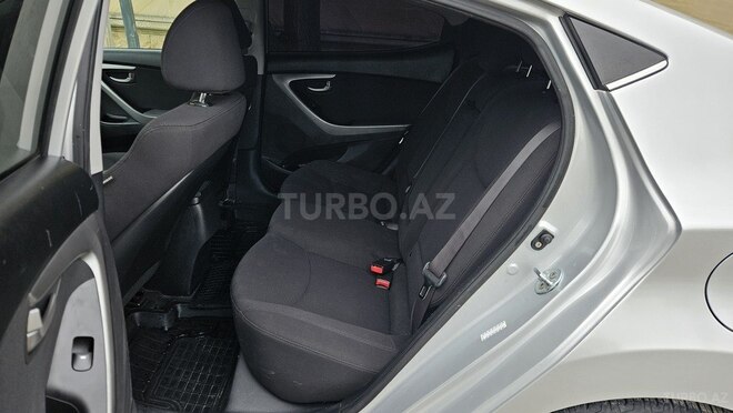 Hyundai Elantra 2015, 217,583 km - 1.8 l - Bakı