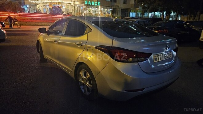 Hyundai Elantra 2015, 217,583 km - 1.8 l - Bakı