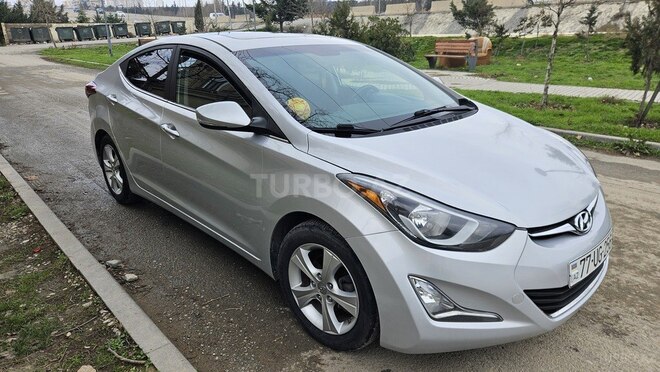 Hyundai Elantra 2015, 217,583 km - 1.8 l - Bakı