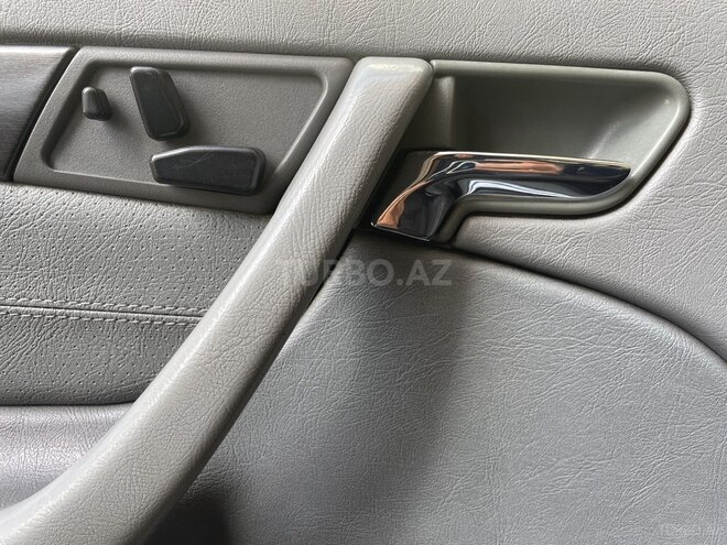 Mercedes C 200 1999, 385,000 km - 2.0 l - Bakı