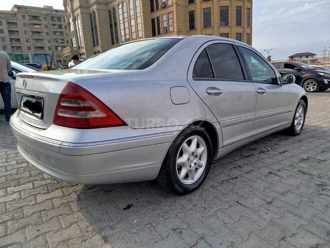 Mercedes C 200 2000, 299,999 km - 2.0 l - Bakı