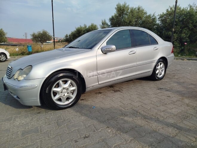 Mercedes C 200 2000, 299,999 km - 2.0 l - Bakı