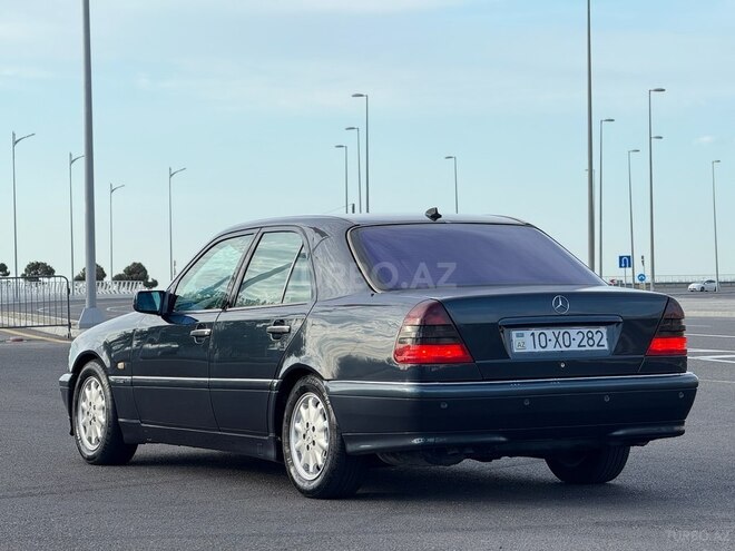 Mercedes C 230 1999, 320,000 km - 2.3 л - Bakı