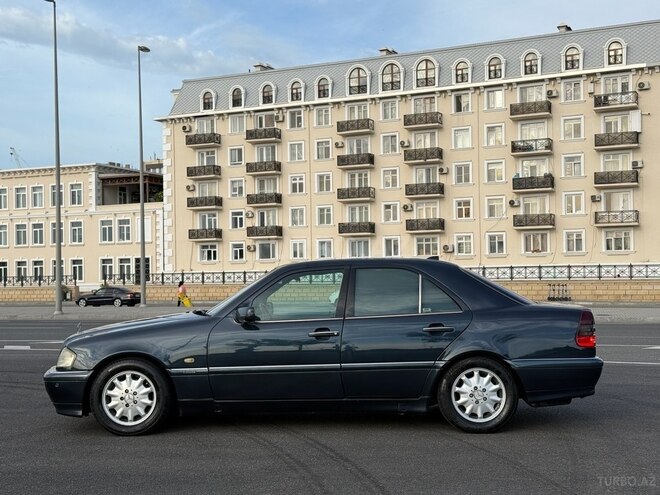 Mercedes C 230 1999, 320,000 km - 2.3 л - Bakı