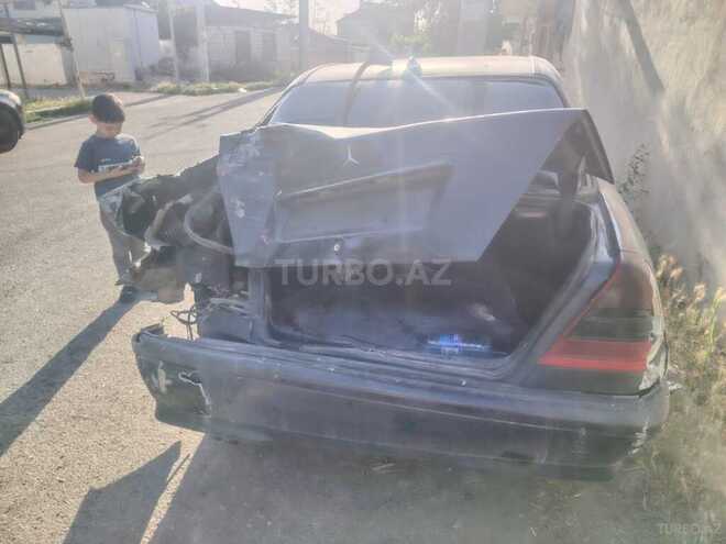 Mercedes C 200 1997, 700,000 km - 2.0 l - Bakı