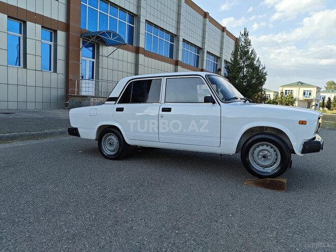 LADA (VAZ) 2107 2007, 75,000 km - 1.6 л - Saatlı