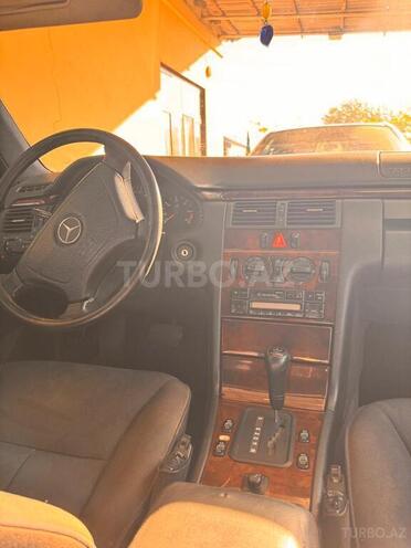 Mercedes E 300 d 1995, 400,000 km - 3.0 l - Bakı