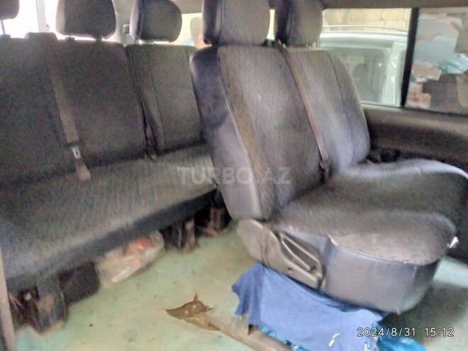 Hyundai H-1 2004, 300,000 km - 2.5 l - Bakı