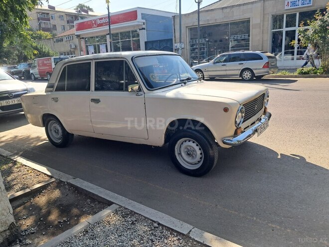 LADA (VAZ) 21011 1987, 95,000 km - 1.6 l - Qazax