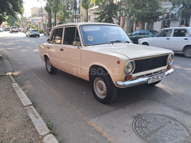 LADA (VAZ) 21011 1987, 95,000 km - 1.6 l - Qazax