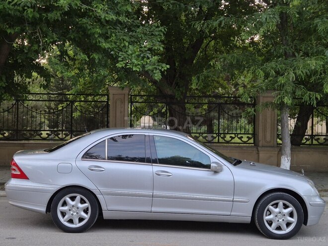 Mercedes C 240 2000, 201,000 km - 2.6 l - Bakı