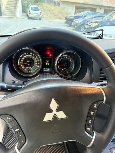 Mitsubishi Pajero 2007, 252,000 km - 3.0 л - Bakı