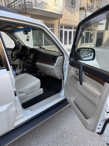 Mitsubishi Pajero 2007, 252,000 km - 3.0 л - Bakı