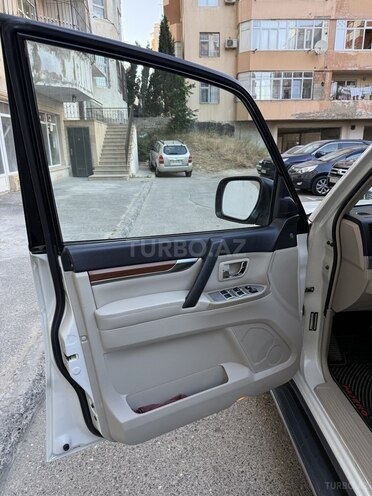 Mitsubishi Pajero 2007, 252,000 km - 3.0 л - Bakı