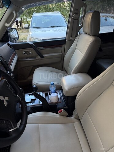 Mitsubishi Pajero 2007, 252,000 km - 3.0 л - Bakı
