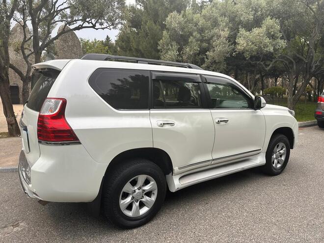 Toyota Land Cruiser Prado 2013, 136,500 km - 2.7 l - Bakı