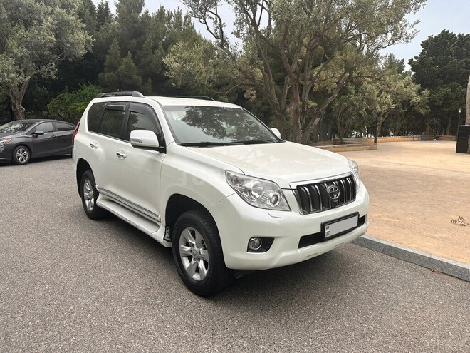 Toyota Land Cruiser Prado 2013, 136,500 km - 2.7 l - Bakı
