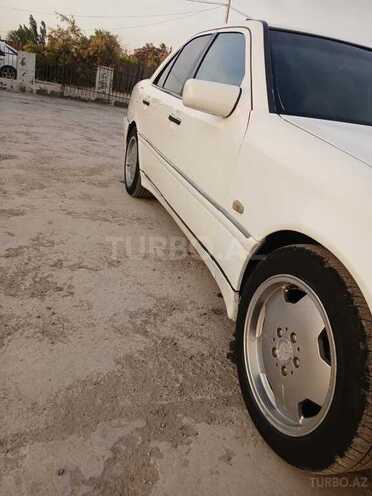 Mercedes C 230 1998, 352,880 km - 2.3 l - Sabirabad