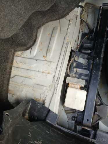 Mercedes C 230 1998, 352,880 km - 2.3 l - Sabirabad