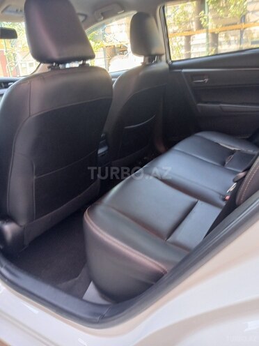 Toyota Corolla 2016, 179,595 km - 1.8 l - Bakı