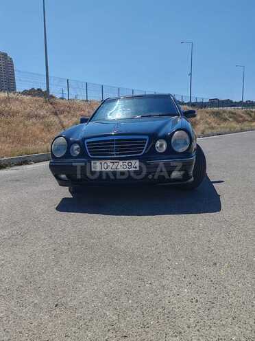 Mercedes E 320 2000, 329,000 km - 3.2 l - Bakı