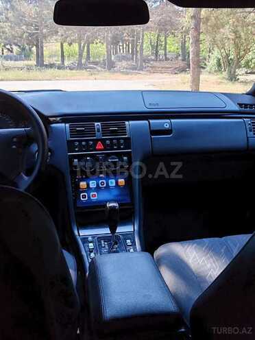 Mercedes E 320 2000, 329,000 km - 3.2 l - Bakı