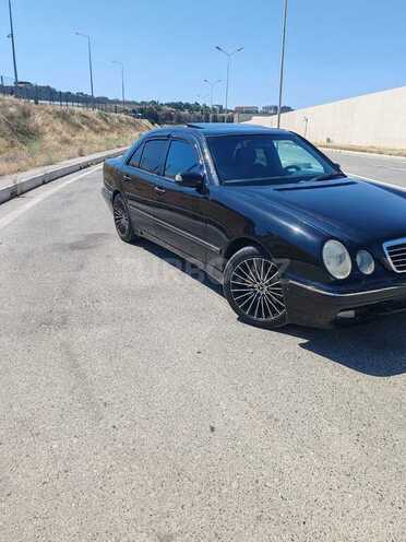 Mercedes E 320 2000, 329,000 km - 3.2 l - Bakı