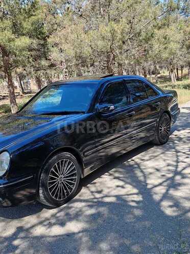 Mercedes E 320 2000, 329,000 km - 3.2 l - Bakı