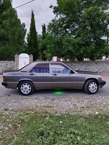 Mercedes 190 1991, 558,000 km - 1.8 l - Şəki