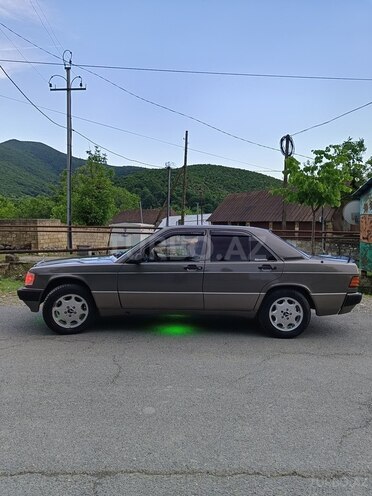 Mercedes 190 1991, 558,000 km - 1.8 l - Şəki