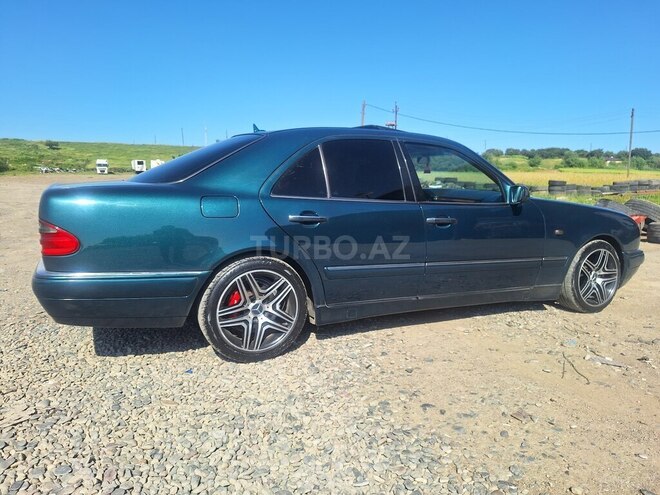 Mercedes E 240 1997, 250,000 km - 2.4 l - Masallı