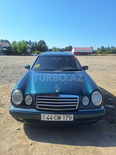 Mercedes E 240 1997, 250,000 km - 2.4 l - Masallı