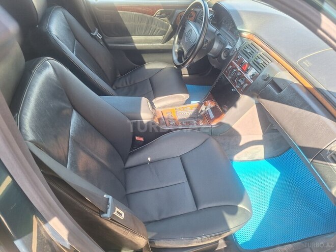 Mercedes E 240 1997, 250,000 km - 2.4 l - Masallı