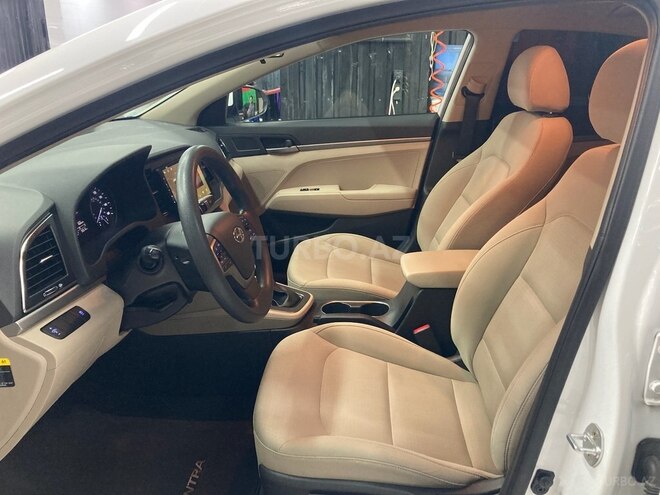 Hyundai Elantra 2018, 55,000 km - 2.0 л - Bakı