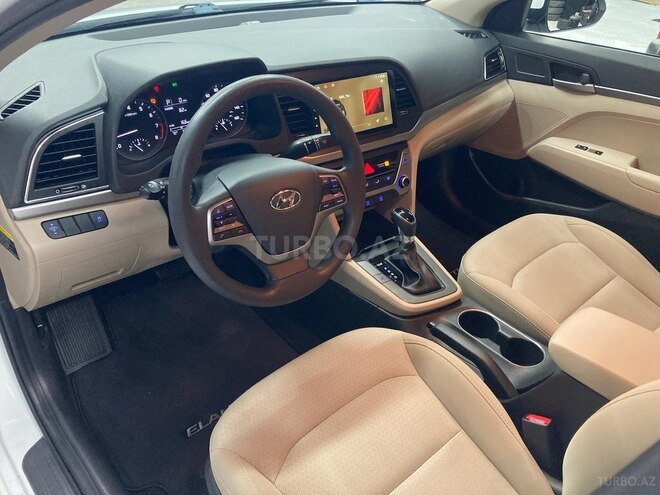Hyundai Elantra 2018, 55,000 km - 2.0 л - Bakı