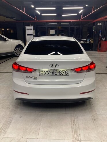 Hyundai Elantra 2018, 55,000 km - 2.0 л - Bakı