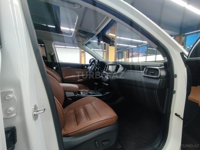 Kia Sorento-7