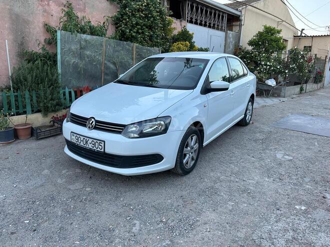 Volkswagen Polo 2015, 93,000 km - 1.6 l - Bakı